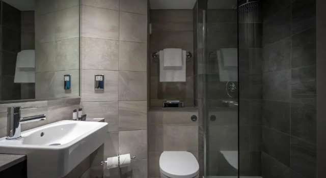 Трёхместный номер Maldron Hotel Derry