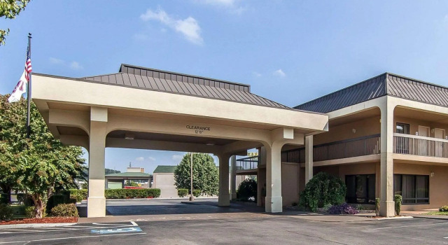 Номер Standard Clarion Inn Cleveland near University