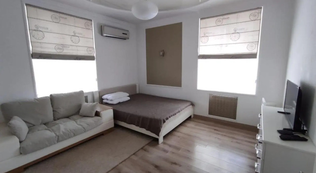 Парижская квартирка, Buchen Sie Ferienwohnung Apartments in Krementschuk, Ferienwohnung