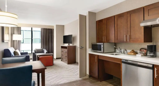 Четырёхместный люкс c 1 комнатой Homewood Suites by Hilton Washington DC Capitol-Navy Yard