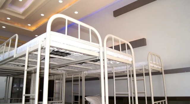 Кровать в общем номере (мужской номер) Geomunoreum Hostel