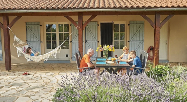 Bungalow in Lanzac With Panoramic Views, Rezerwuj Dom wakacyjny Lanzac Dodogne Valley
