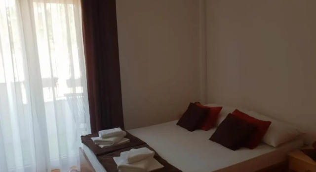 Ana Tudor Apartments, Prenota Appartamento Città di Lesina 