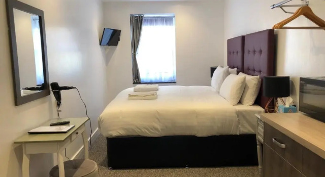 Номер Deluxe Kings Hotel
