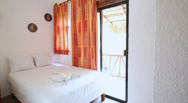 Номер Standard с балконом Hotel Bosque Caribe, 5th Av. zone