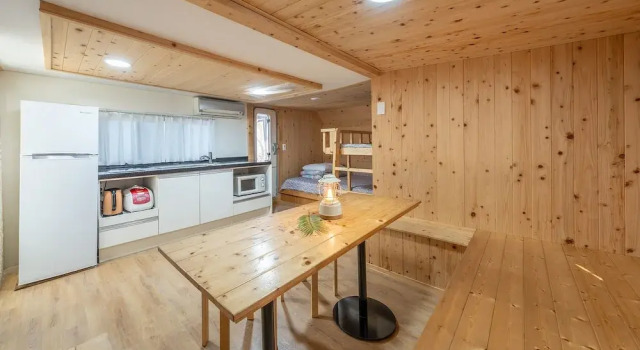 Номер Deluxe с 2 комнатами с балконом Chuncheon Free People's Caravan Pension