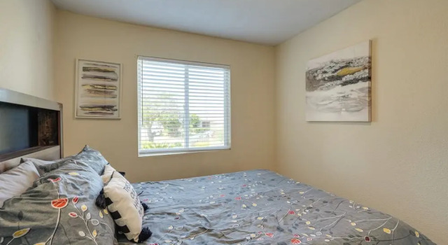 Коттедж Vallejo Home w/ Spacious Deck, Hot Tub & Views