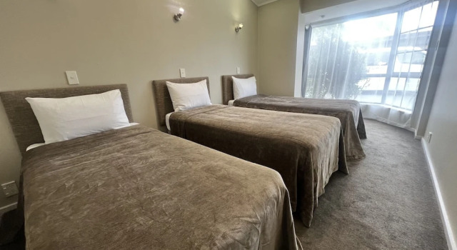 Семейный номер Standard с 2 комнатами Marineland Beachfront Accommodation