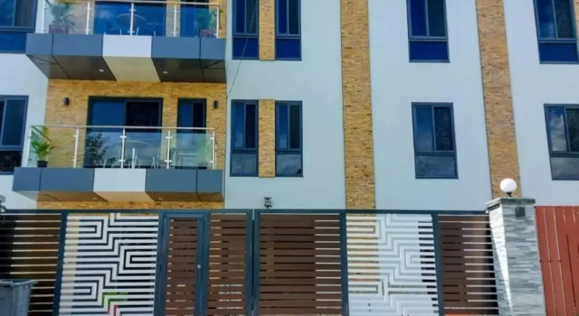 Breeze Apartments