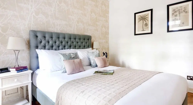 Chic Coleherne Road Garden House, Забронировать Отель Отели Англии 3 звезды, 3*