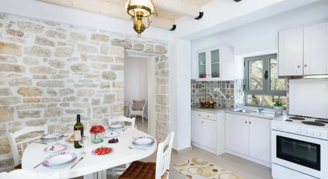 Olive Cottage - Charming 2 bed Villa With Sunsets