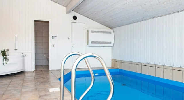 Коттедж 4 star holiday home in Juelsminde