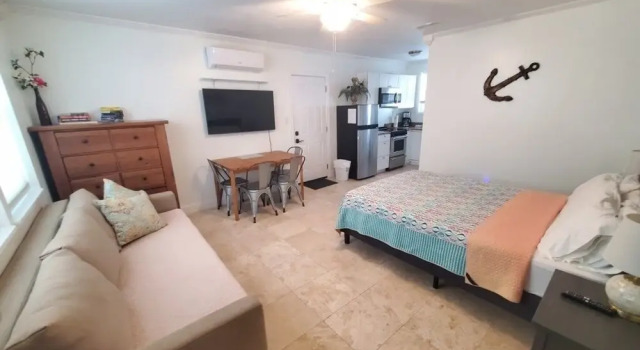 Charming Beach Studio With Wifi & Beach Access 1 Bedroom Home, Забронировать Дом для отпуска Виллы Saint Augustine Area, Вилла