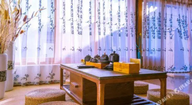 Кровать в общем номере Yiyun Xiangju Manshiguang Courtyard