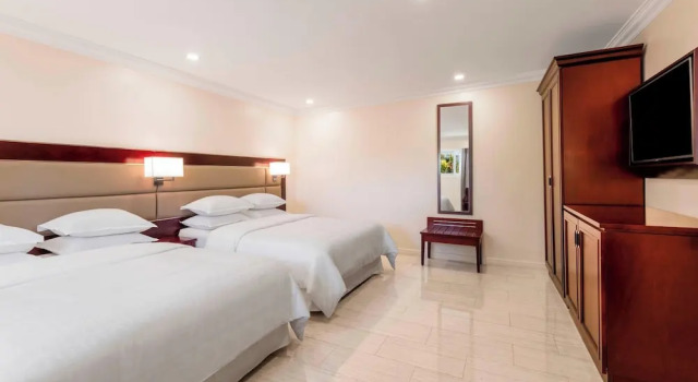 Четырёхместный номер Standard Sheraton Samoa Aggie Greys Hotel & Bungalows
