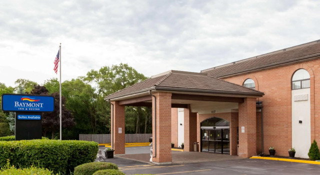Кровать в общем номере Comfort Inn & Suites Mundelein-Vernon Hills