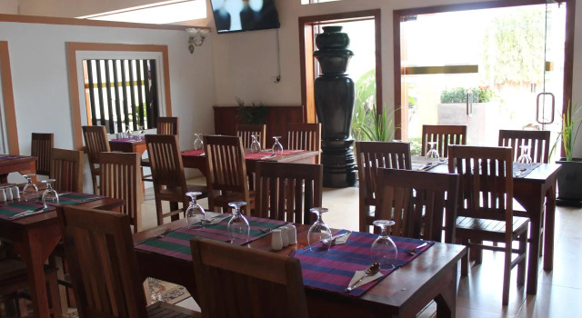 Suorkear Hotel, Забронировать Отель Отели Сиемреап 3 звезды, рядом с Miniature Replicas of Angkor's Temples, 3*