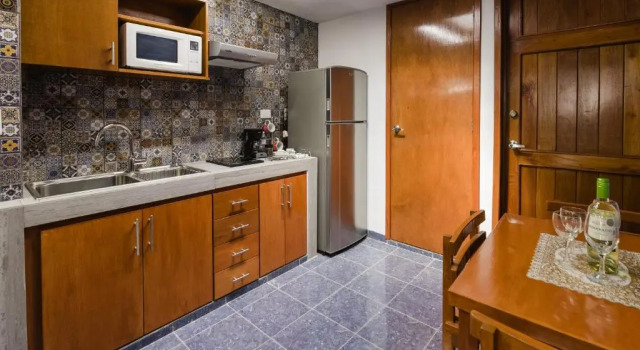 Студия Suite Studio Serviced Apartments