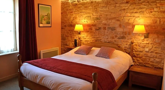 Двухместный номер Standard Logis Hôtel La Fleur de Lys