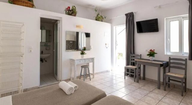 Апартаменты Standard Pefkos View Suites & Maisonette