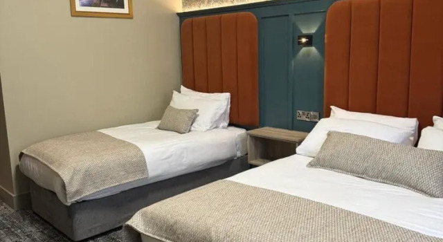 Номер Comfort The Maiden City Hotel