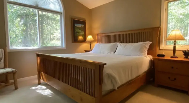Mountain Harbor #209 2 Bedroom Condo, Rezerwuj Hotel Hotele w Flathead Valley z basenem, Basen