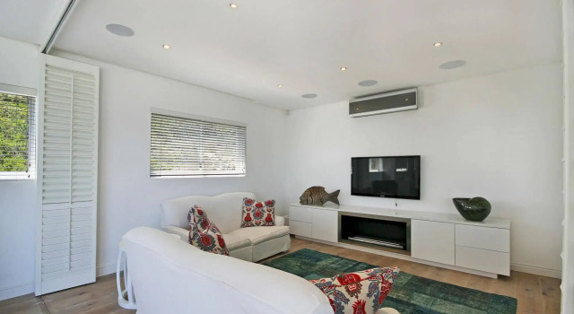 Nox Rentals - Vivid, Забронировать Отель Отели Cape Peninsula 5 звезд, 5*