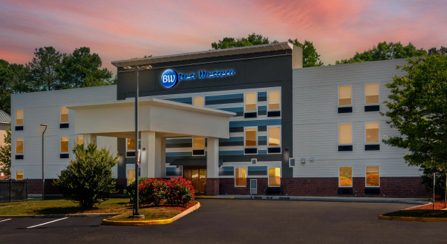 Best Western Doswell Hotel, Забронировать Отель Досуэлл Виргиния