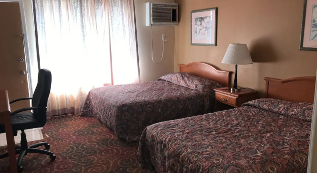 Номер Deluxe La Fontana Motel