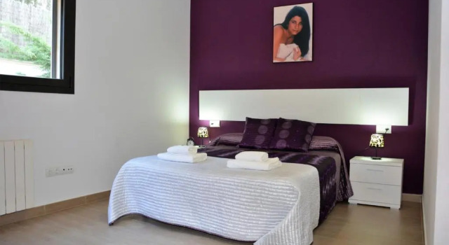 Villa Sitges La Calma 10 minutes drive Sitges 2 minutes walk Garraf Park AC