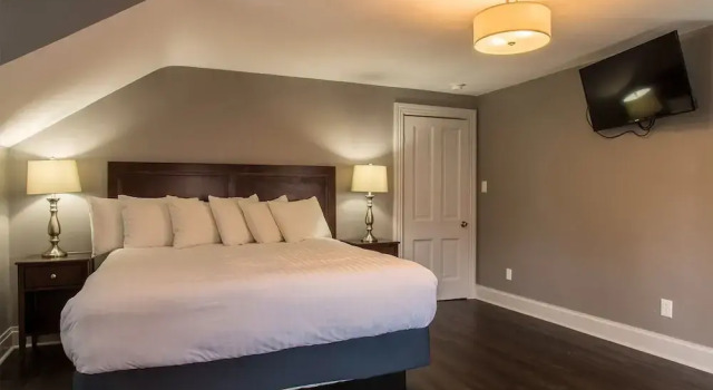 Двухместный номер Deluxe Captain Wohlt Inn Bed & Breakfast