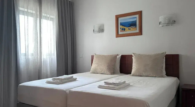 Апартаменты с балконом Oceanview Bliss in Albufeira Retreat Over Oldtown