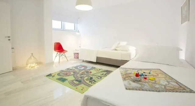 Вилла с 4 комнатами с видом на море Villa Anticlea