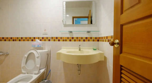 Четырёхместный номер Standard c 1 комнатой Skyview Guesthouse