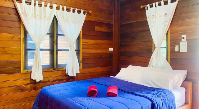 Коттедж Phuphan Park Hotel