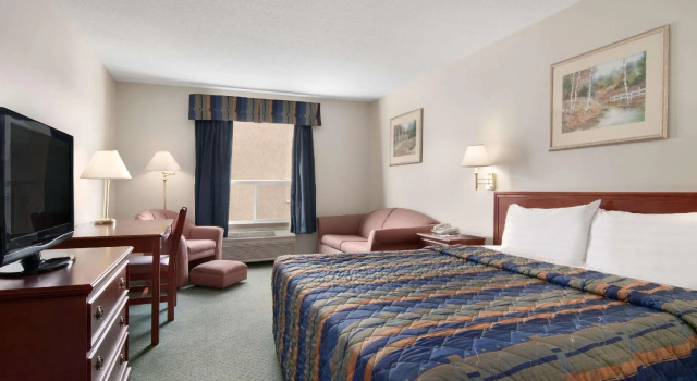 Двухместный номер Standard Travelodge by Wyndham Stony Plain