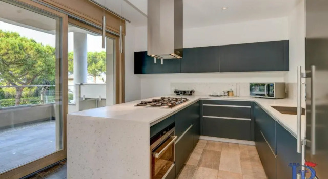 Desenzanoloft Oscar Luxury Suite, Забронировать Отель Дезенцано-дель-Гарда озеро Гарда