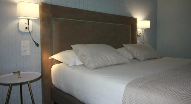 Номер Superior Logis Hôtel Lodge La Valette