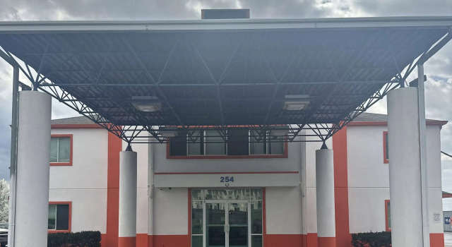 Howard Johnson by Wyndham Clarksville Tennessee, Забронировать Отель Кларксвилл Теннесси