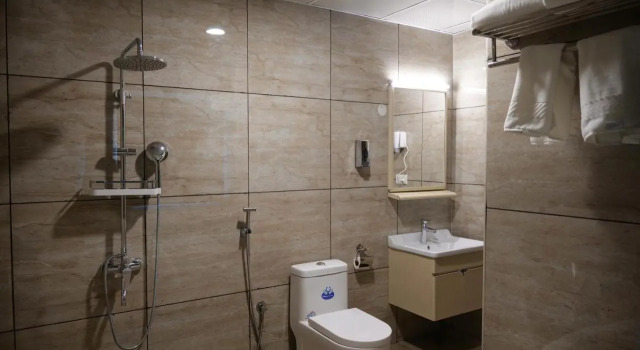 V One Hotel-Ambara Elite, Rezervovat Hotel Hotely v Bangalore s parkováním, Parkování