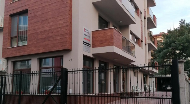 Дунав билдингс, Rezervați Hotel Pleven Pleven, aproape de Panorama Mall