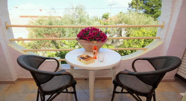 Студия Mathraki Resort