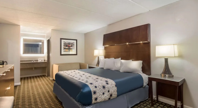 Двухместный номер Standard Rodeway Inn Greenwood