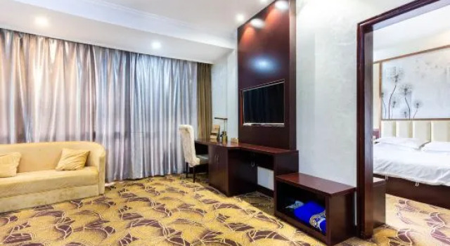 Люкс Premier Yiwu Khorasan Hotel