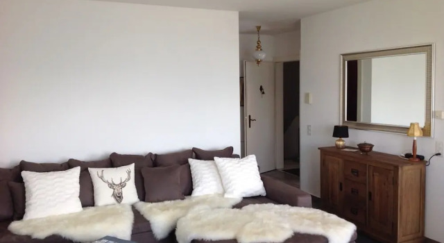 Beautifully Situated House With a View of the Mountain World, Varaa Hotelli Crans-Montana 