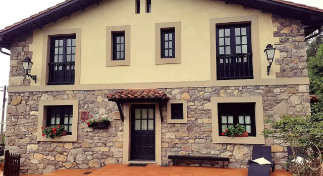 Casa Rural Llugarón III, Prenota Hotel Hotel a Asturie con parcheggio, Parcheggio