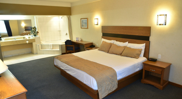 American Inn Hotel & Suites Parral, Rezervasyon Otel Hidalgo del Parral Chihuahua