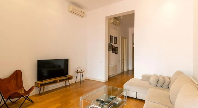 Designer s Three Bedroom Apartment With Terrace, Забронировать Апартаменты/квартира Барселона провинция Барселона, рядом с Приход Св. Августина