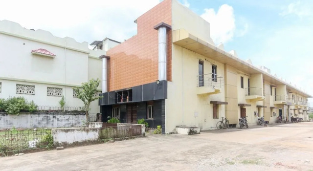 OYO 48884 Hotel Trishakti