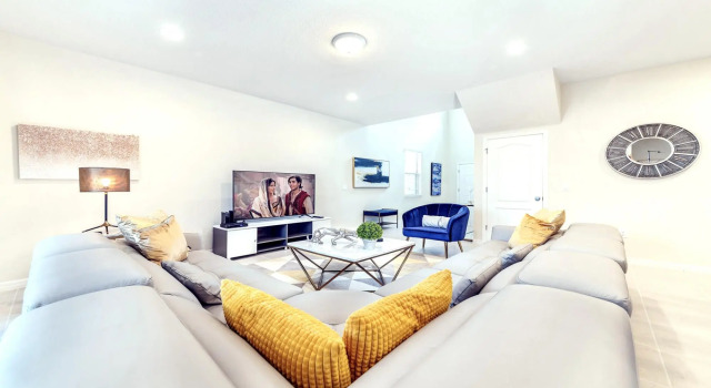 Modern Luxurious 5BR Home With Pool Near Disney Park